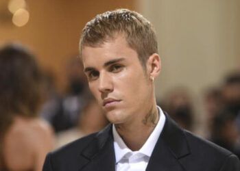 Justin Bieber lanza "Swag II", su segundo álbum en dos meses