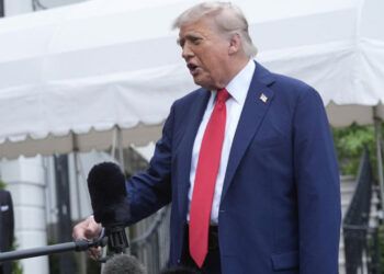 Trump: “EE.UU. ha sido estafado por billones en comercio y defensa”