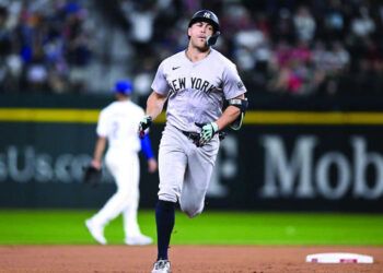 Stanton impulsa a los Yankees a la victoria con un jonrón decisivo