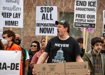 Suprema Corte frena deportaciones rápidas de venezolanos en EE. UU.