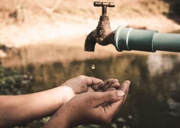 Suspenden servicio de agua en Santiago por lluvias intensas