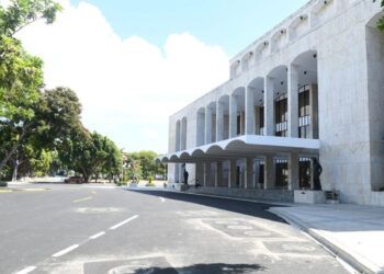 Teatro Nacional impecable tras la toma de posesión de Abinader