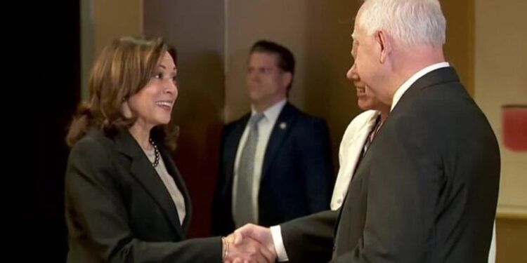 Tim Walz es el compañero de boleta de Kamala Harris