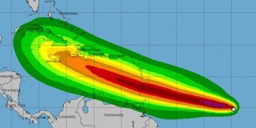 Tormenta tropical Beryl podría convertirse en huracán antes de llegar a las Antillas Menores