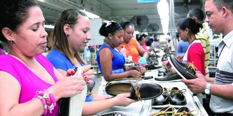 Trabajadores informales tienen más probabilidades de ser pobres