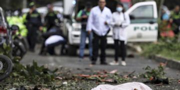Tres muertos tras explosión de bomba en caserío Guachinte, Colombia