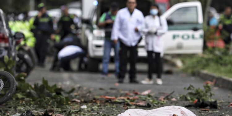 Tres muertos tras explosión de bomba en caserío Guachinte, Colombia