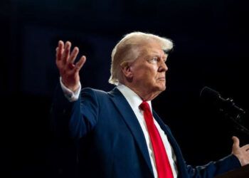 Trump advierte sobre posible "Tercera Guerra Mundial" si no gana