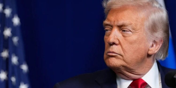 Trump amenaza Irán por cierre del estrecho de Ormuz