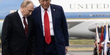 Trump defiende cumbre con Putin en Alaska y asegura que generó “discordia”