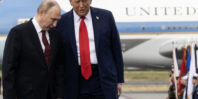 Trump defiende cumbre con Putin en Alaska y asegura que generó “discordia”