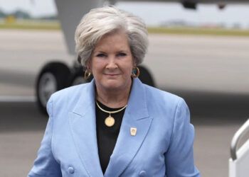 Trump elige a Susie Wiles como primera mujer jefa de gabinete