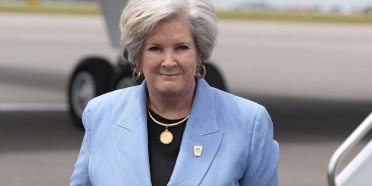 Trump elige a Susie Wiles como primera mujer jefa de gabinete