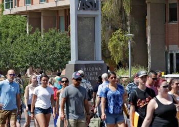 Trump elimina fondos a universidades con mayoría de minorías por “inconstitucionales”