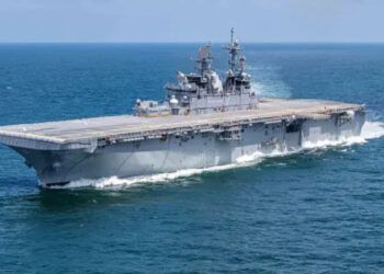 Trump envía más barcos y marines a Oriente Medio