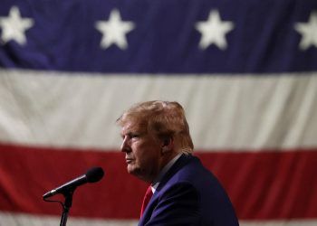 Trump insiste en "robo electoral" durante campaña en Minnesota