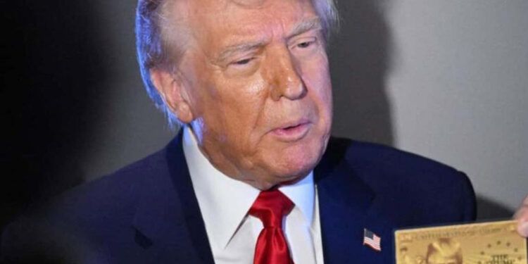 Trump lanza portal para solicitar la Tarjeta Dorada en EE. UU.