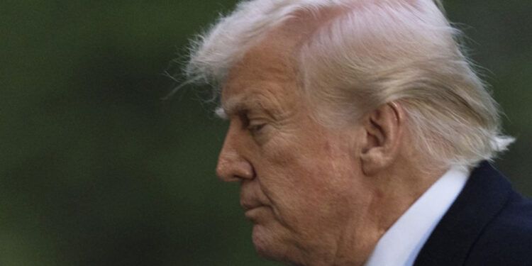 Trump pide al Supremo frenar regreso de migrante enviado por error