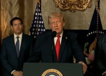 Trump planea detener a 80,000 inmigrantes en almacenes
