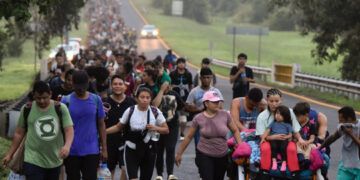 Trump promete eliminar la ciudadanía por nacimiento en EE.UU.