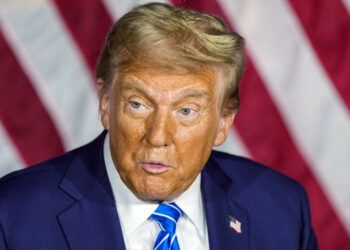 Trump “recurrió a cometer delitos” tras perder las elecciones de 2020, según fiscales