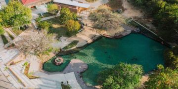 Turismo entrega remodelación del balneario Boca de Cachón