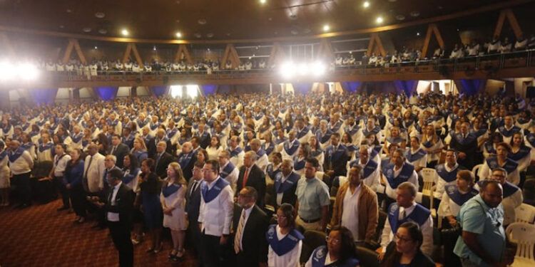 UASD inviste a 2,411 profesores tras rediseño curricular