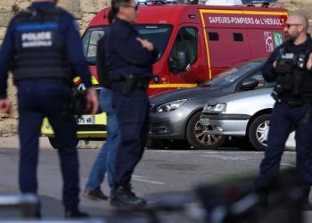 Doble muerte frente a tribunal en Montpellier