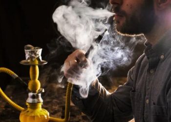 Un sorbo de hookah equivale a fumar 20 cigarrillos