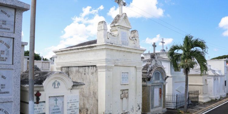 Urgen intervención para preservar el Cementerio de la 30 de Marzo como Patrimonio Cultural