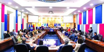 Veinte diputados de RD al Parlacen con RD$247,000 mensuales