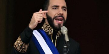 Venezuela abre investigación contra Bukele por presuntas torturas a migrantes