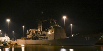 Venezuela exige a EE.UU. retirar buques de guerra de sus costas