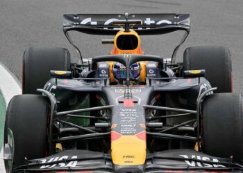 Verstappen cae en la Q1 de Brasil y Norris logra la pole