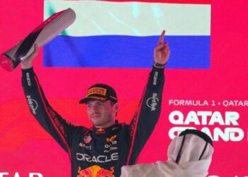 Verstappen gana el GP de Qatar y reduce ventaja en el campeonato