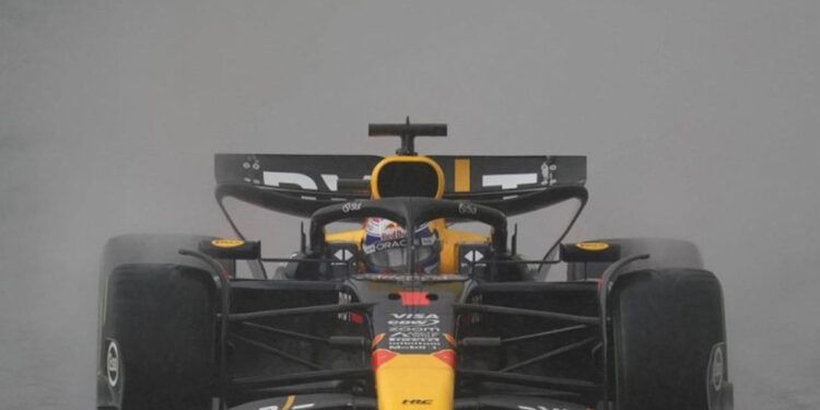 Verstappen gana en Brasil desde el puesto 17 y amplía ventaja en F1