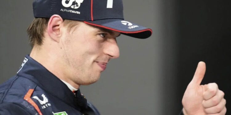 Verstappen logra pole en Arabia Saudí tras choque de Norris