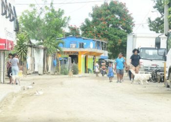 Villa Verde reclama agua, luz y arreglo de calles en Santo Domingo Oeste