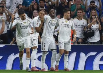 Vinicius y Mbappé lideran triunfo 3-1 del Real Madrid sobre Villarreal