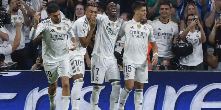 Vinicius y Mbappé lideran triunfo 3-1 del Real Madrid sobre Villarreal