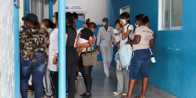 Virus respiratorios afectan a niños durante las lluvias por tormenta Melissa