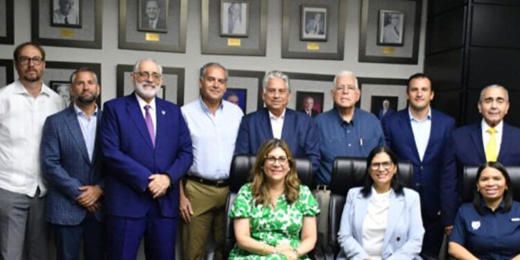 Vitelio Mejía es reelecto como presidente de LIDOM