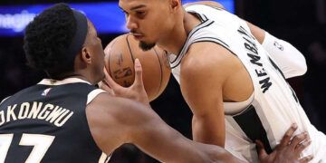 Wembanyama brilla ante Hawks y 76ers frenan a Knicks