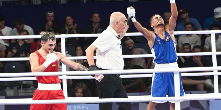 Yunior Alcántara asegura primera medalla para RD en París 2024