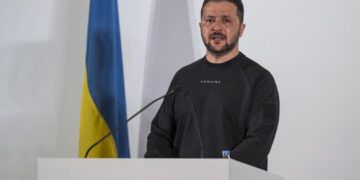 Zelenski felicita a Trump por su "impresionante" victoria